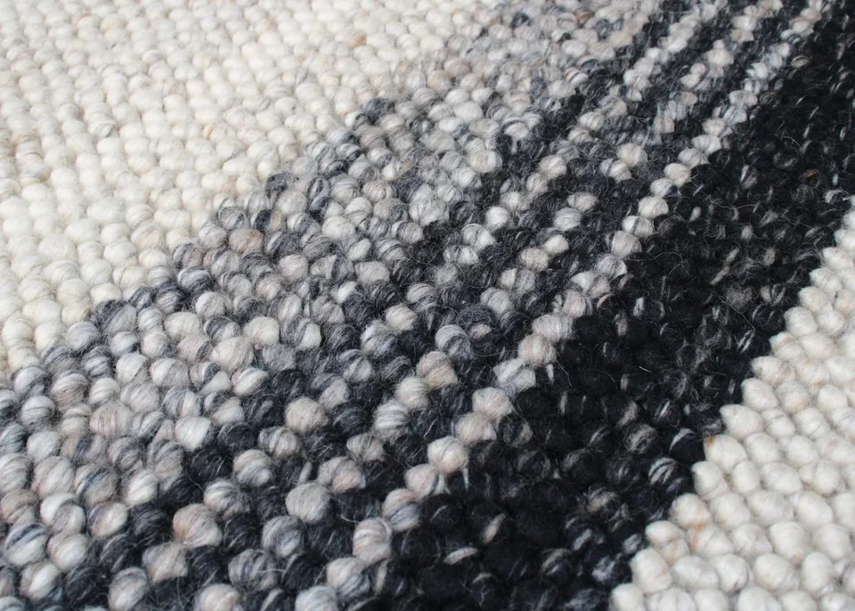 Monochrome Ombre Stripes detail 2