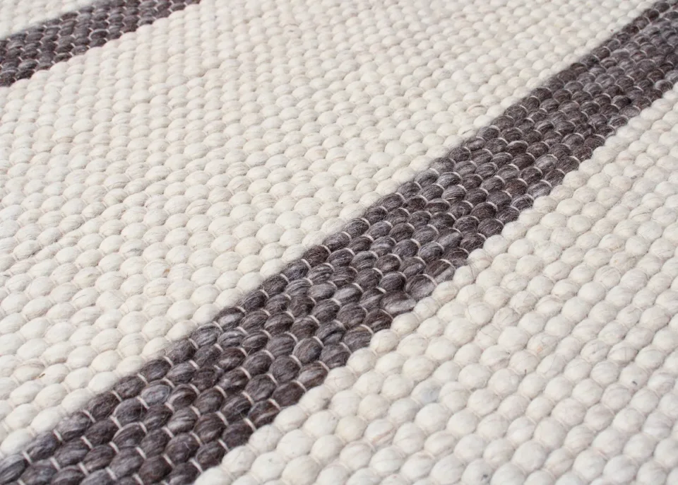 Ivory Linear Bands detail 2